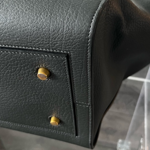 [Authentic] CELINE | TIE KNOT LEATHER TOTE-BAG - Picture 12 of 15